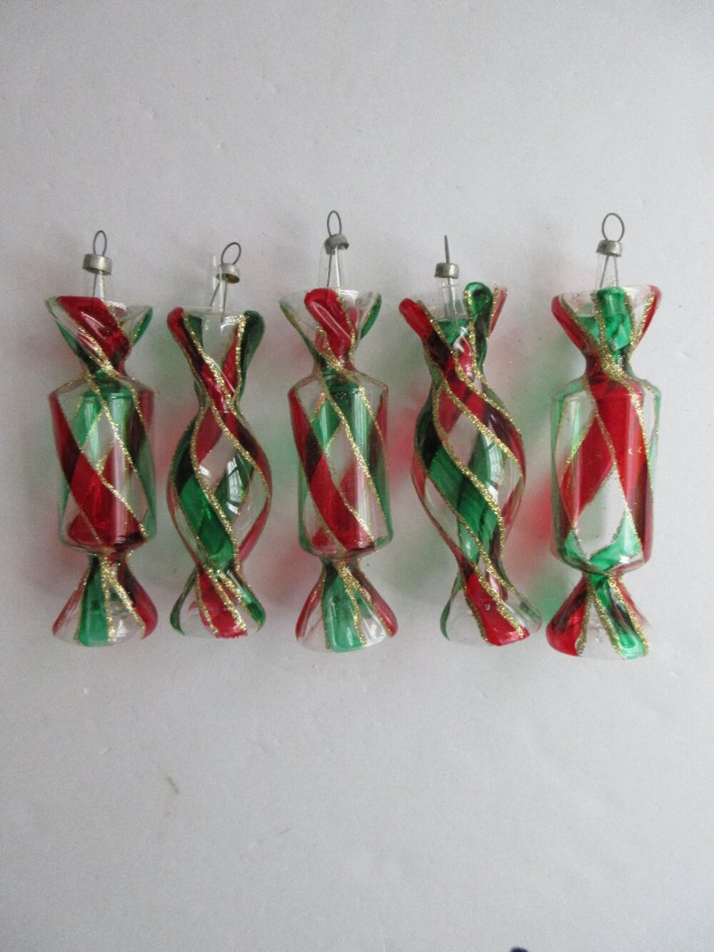 5 Pyramid Blown Glass Wrapped Candy Ornaments Painted Harlequin Red Green Vtg